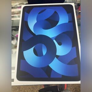 iPad Air 5th generaton blue 64gb